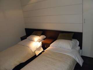 Виллы Villa & Spa Ломянки Двухместный номер с 2 отдельными кроватями и ванной комнатой-2